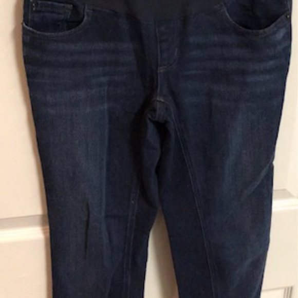 A pea in the pod maternity jeans - Picture 3 of 3